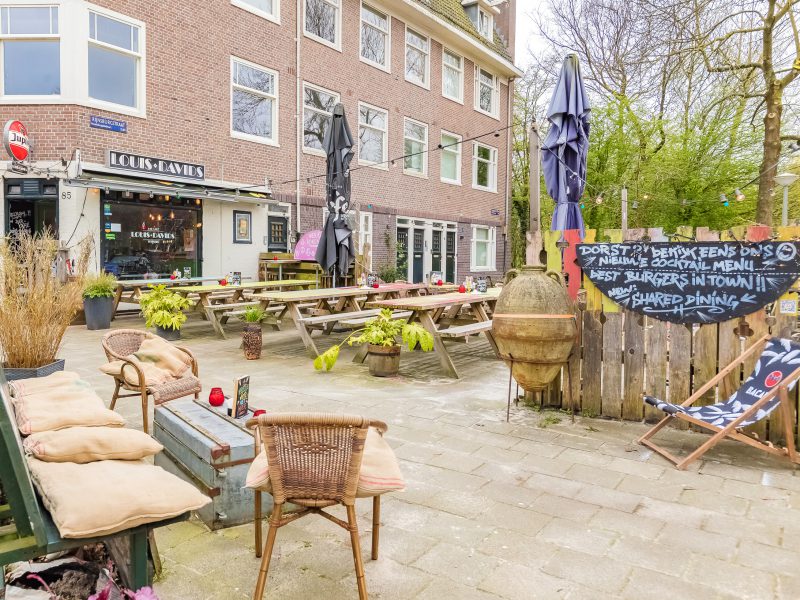 Turn-Key eetcafé met ruim terras in het Schinkelkwartier Amsterdam